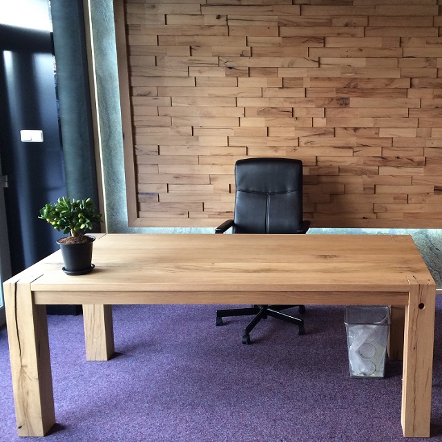 Oak table